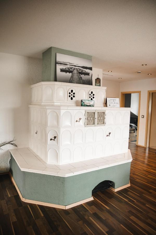 Modernes Apartment Mit Top Ausstattung Und Kamin Im Oberpfaelzer Seenland Nittenau Buitenkant foto